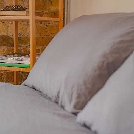 Loft Style Apartment Near O2, Abba Voyage, Excel Londyn Zewnętrze zdjęcie